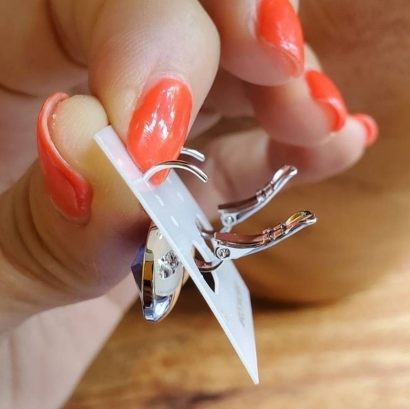 Swarovski Element Baby Blue Earrings. L. NWT! 15mm. Party. WorkWeddingSparkling - Picture 6 of 7